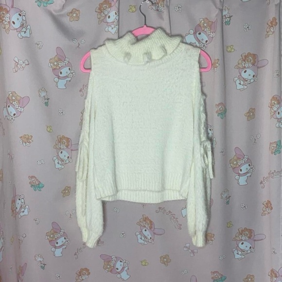 Liz Lisa Fuzzy Turtle Neck Lace Up Sleeve Open Shoulder Sweater - Picture 2 of 5